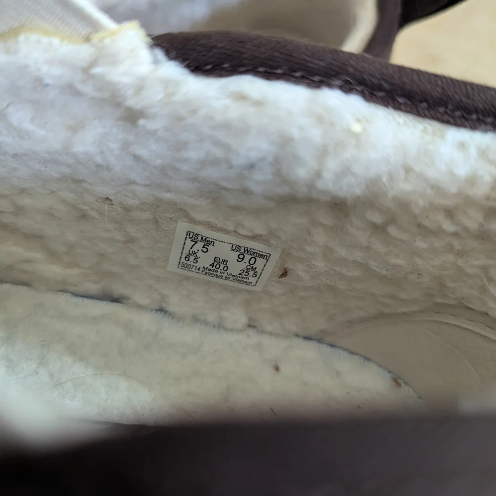 Vans Brown Suede Sherpa Lined Slip-On Shoes - Picture 9 of 10